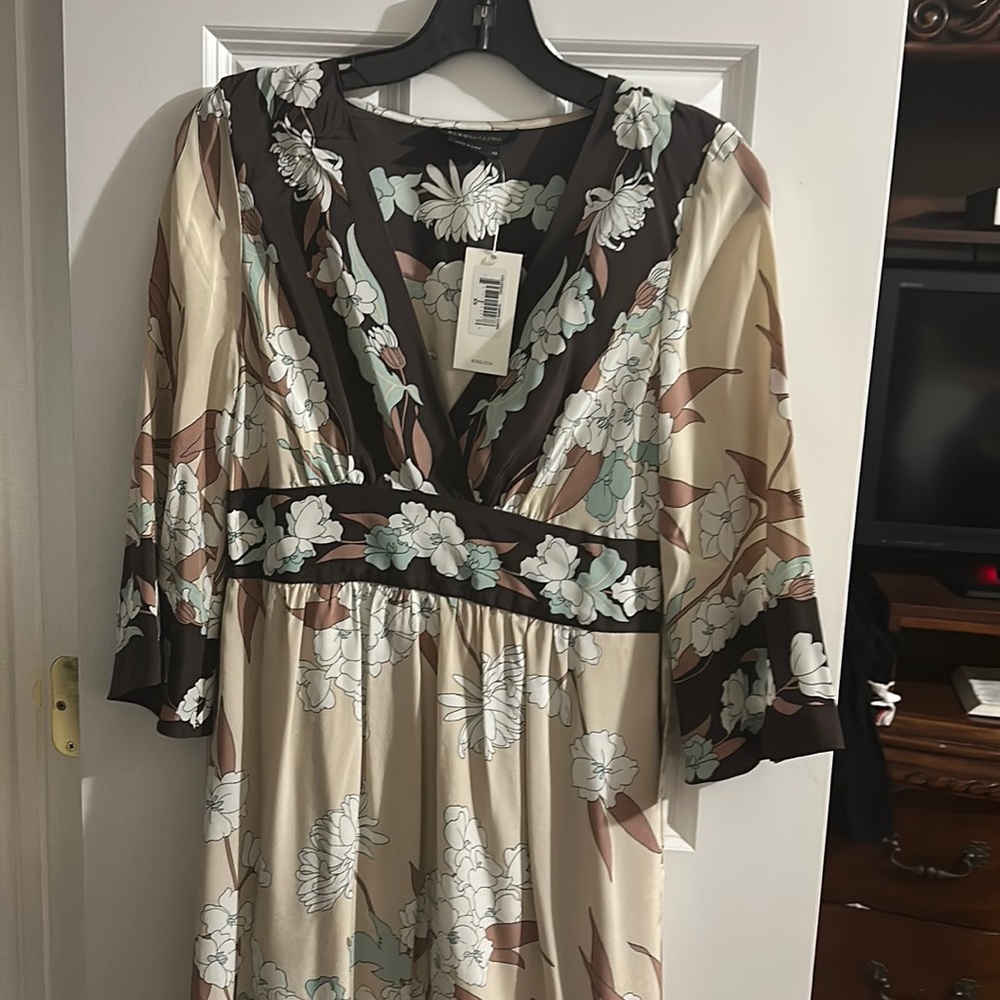 BCBG DRESS. BRAND NEW WITH TICKET